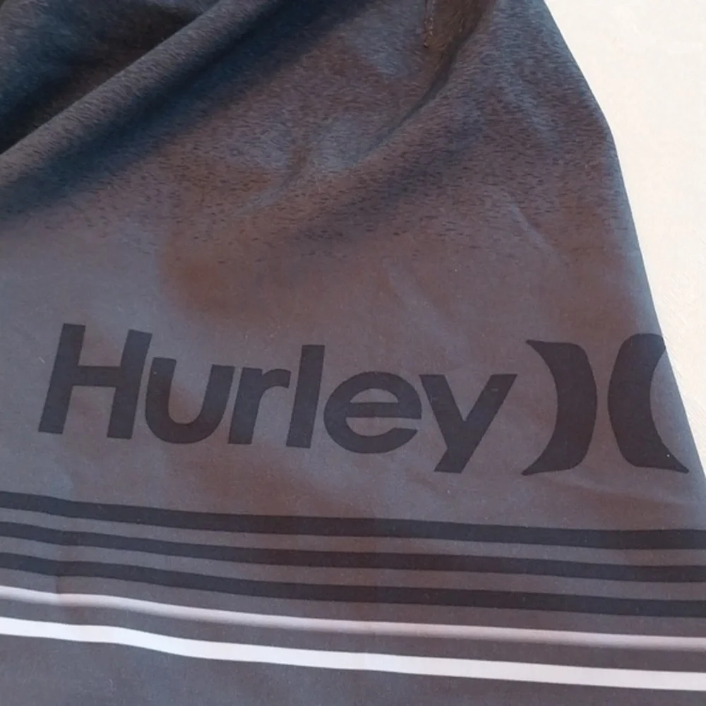 Hurley Standard Phantom Spectrum 20